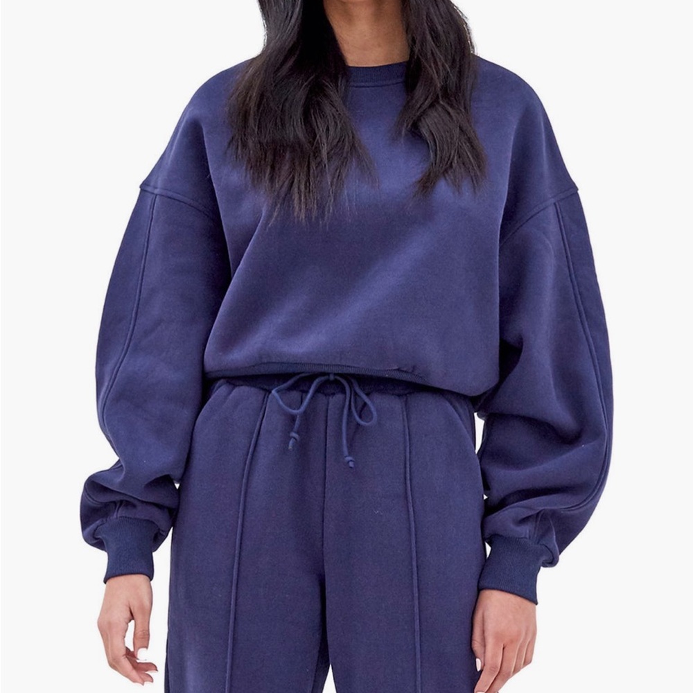 Crop women crew neck sweater